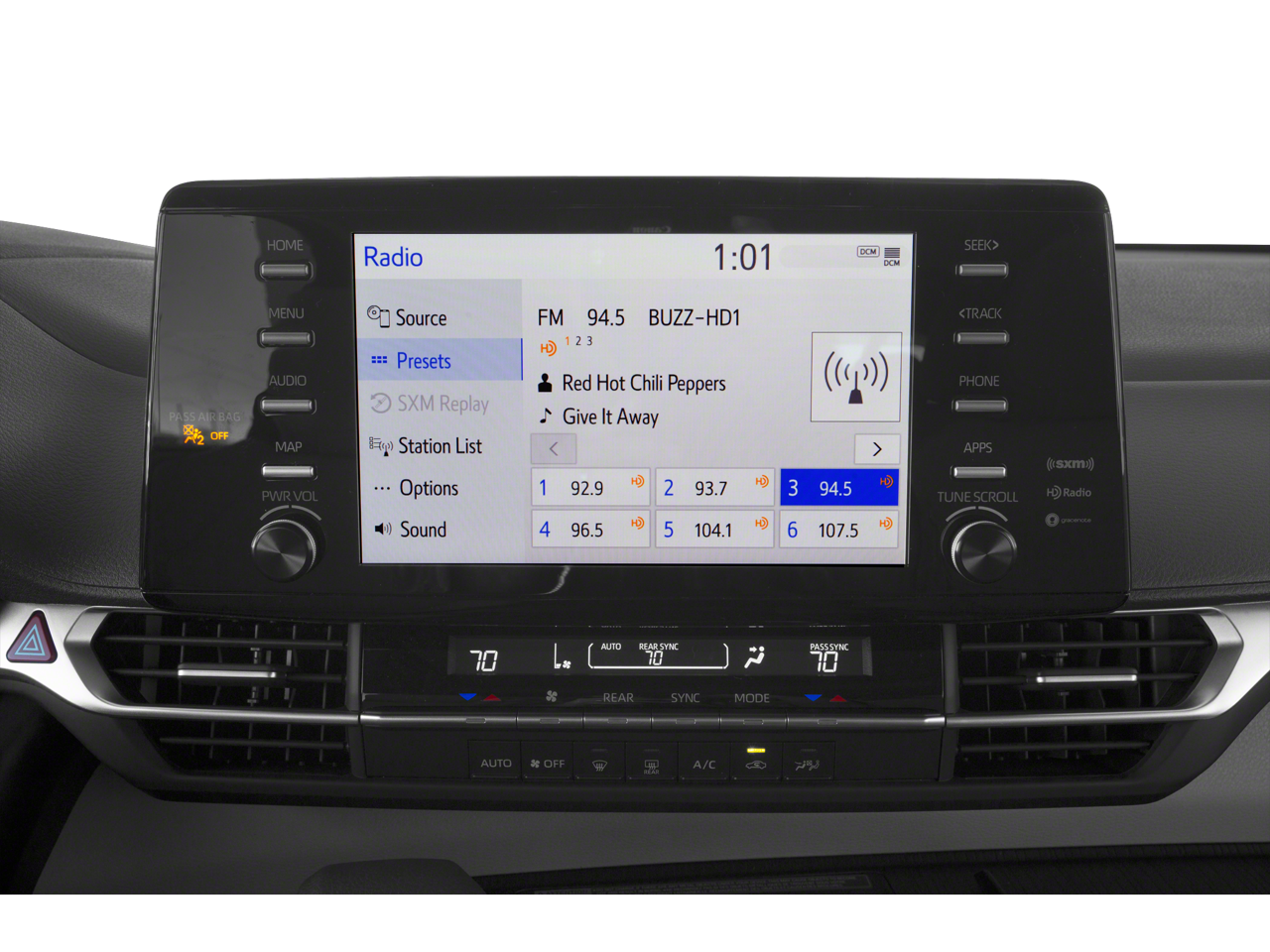 2021 Toyota Sienna LE photo 4