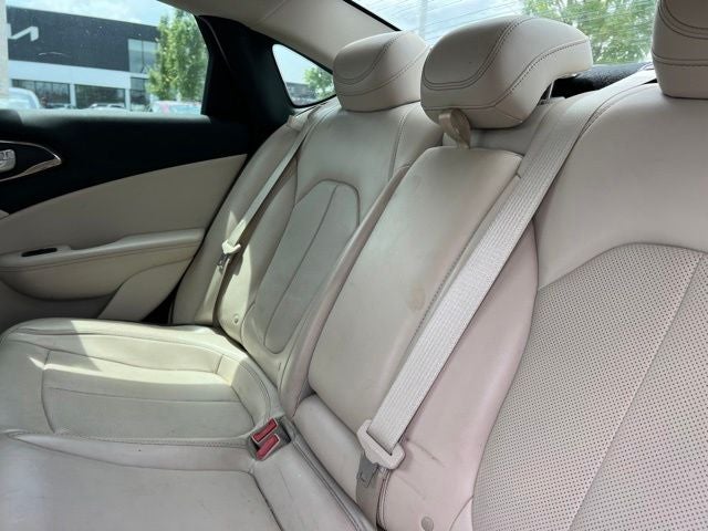 2015 Chrysler 200 C