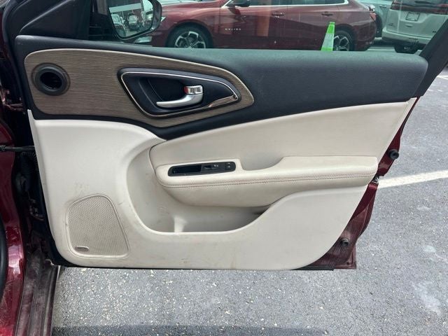 2015 Chrysler 200 C