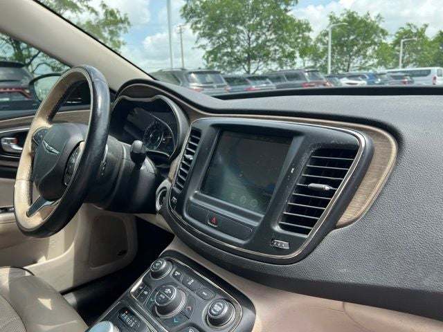 2015 Chrysler 200 C