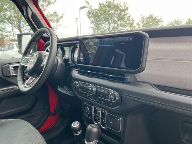 2025 Jeep Wrangler Sahara