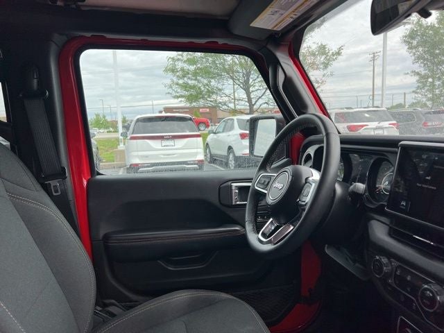 2025 Jeep Wrangler Sahara