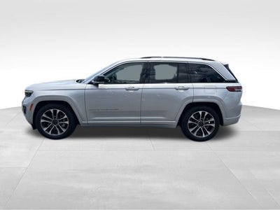2022 Jeep Grand Cherokee Overland