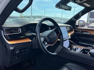 2022 Jeep Grand Wagoneer Series III