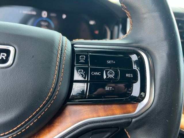 2022 Jeep Grand Wagoneer Series III
