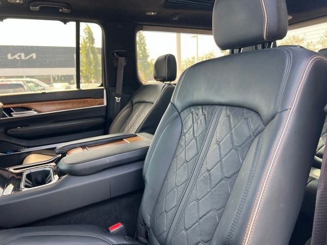 2022 Jeep Grand Wagoneer Series III