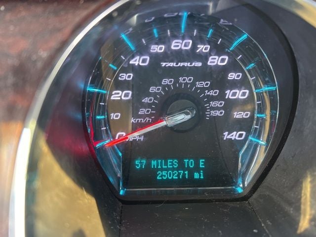 2011 Ford Taurus SEL