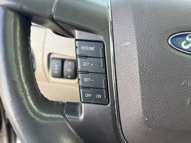 2011 Ford Taurus SEL