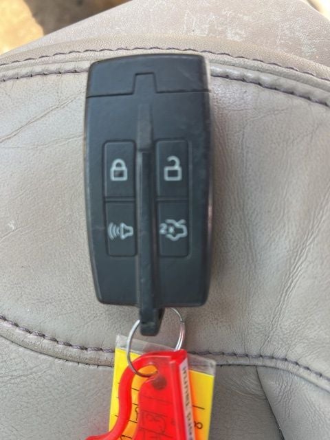 2011 Ford Taurus SEL