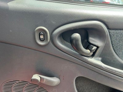 2004 Chevrolet Cavalier Base