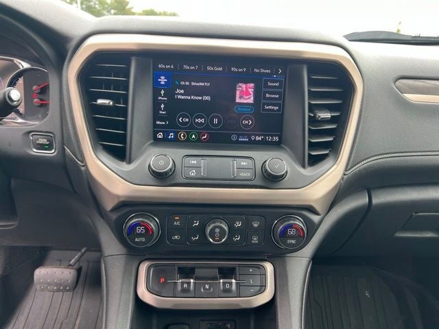 2020 GMC Acadia Denali