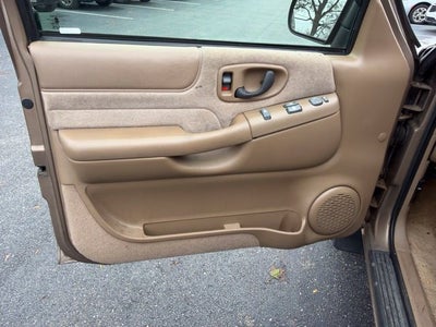 2002 GMC Sonoma SLS