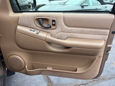 2002 GMC Sonoma SLS