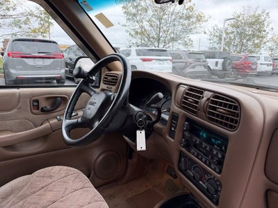 2002 GMC Sonoma SLS