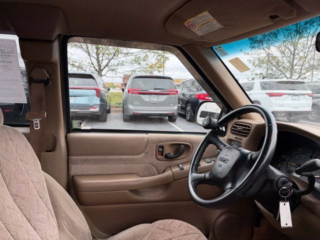 2002 GMC Sonoma SLS