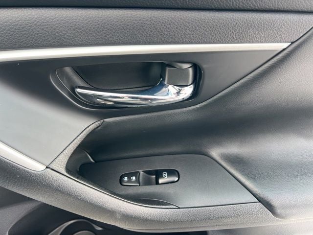 2016 Nissan Altima 2.5 SV