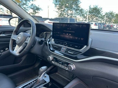 2025 Nissan Altima 2.5 SR