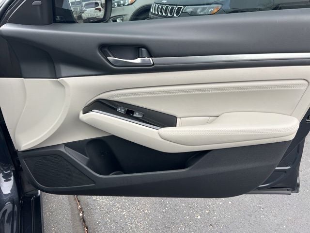 2020 Nissan Altima 2.5 SV