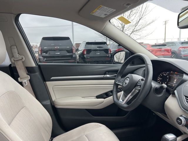 2020 Nissan Altima 2.5 SV