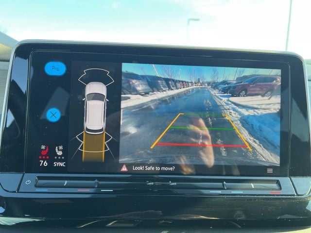 2024 Volkswagen Atlas Cross Sport 2.0T SE w/Technology