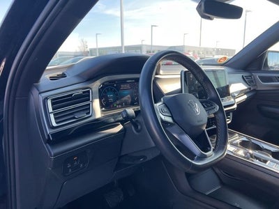 2024 Volkswagen Atlas Cross Sport 2.0T SE w/Technology