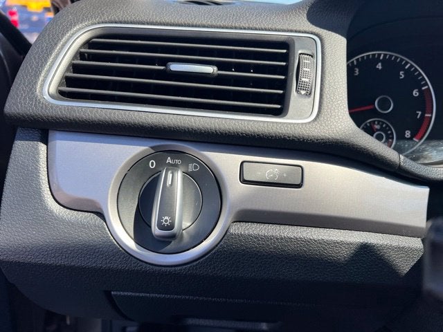 2015 Volkswagen Passat 1.8T Wolfsburg Edition
