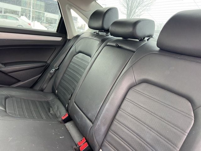 2012 Volkswagen Passat V6 SE