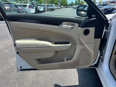 2012 Chrysler 300 Limited