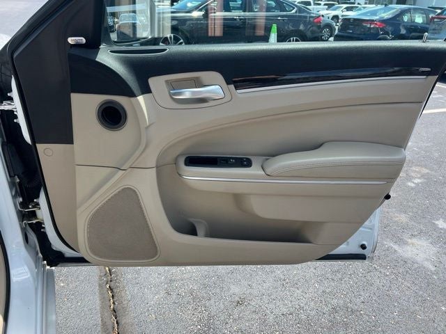 2012 Chrysler 300 Limited