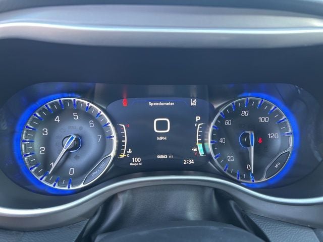 2025 Chrysler Pacifica Select