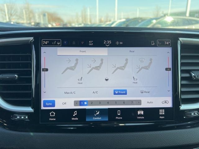 2025 Chrysler Pacifica Select