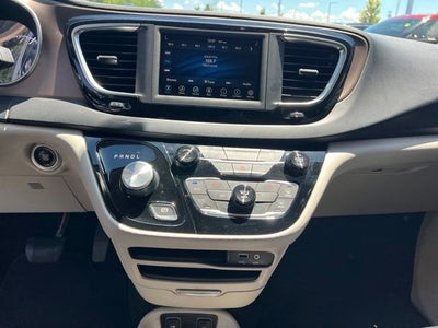 2020 Chrysler Voyager LXI