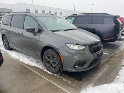 2021 Chrysler Pacifica Hybrid Touring L