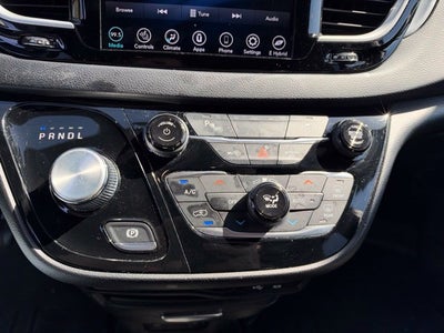 2020 Chrysler Pacifica Hybrid Touring L