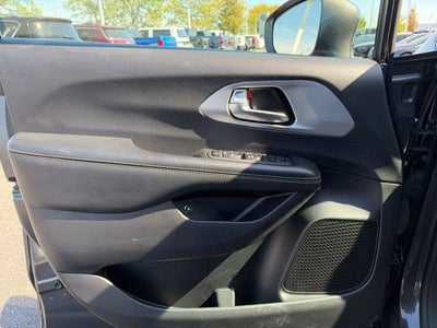 2020 Chrysler Pacifica Hybrid Touring L