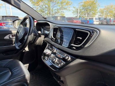 2020 Chrysler Pacifica Hybrid Touring L