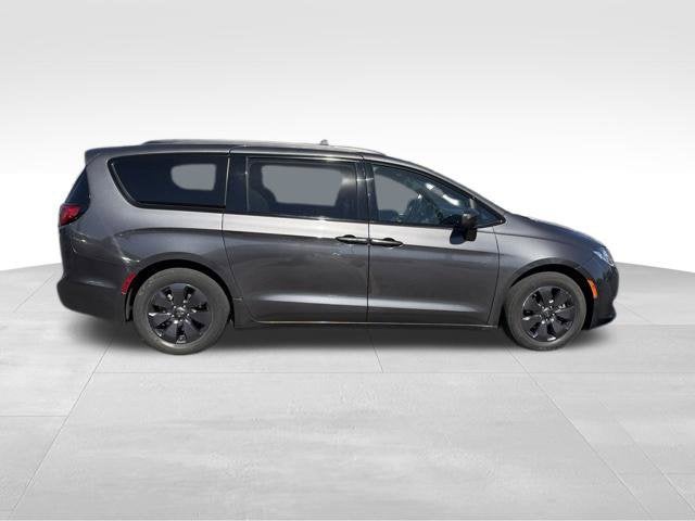 2020 Chrysler Pacifica Hybrid Touring L
