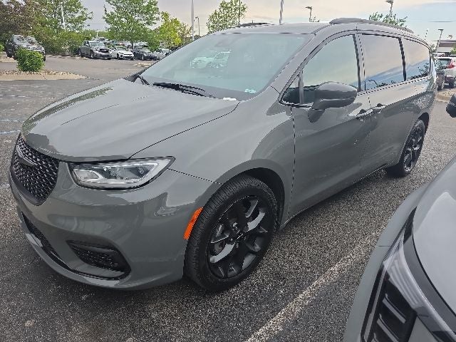 2021 Chrysler Pacifica Touring L