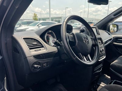 2018 Dodge Grand Caravan SE Plus