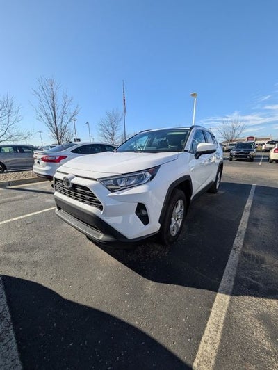 2020 Toyota RAV4 XLE
