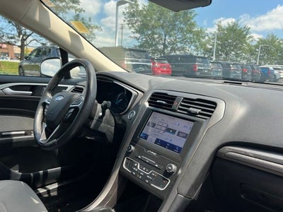 2020 Ford Fusion SE