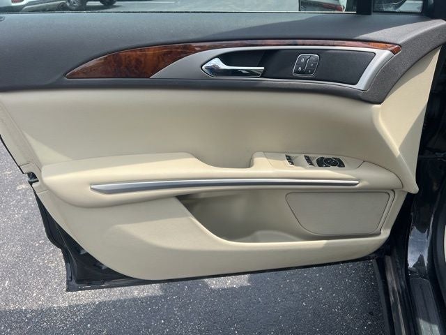 2015 Lincoln MKZ Base