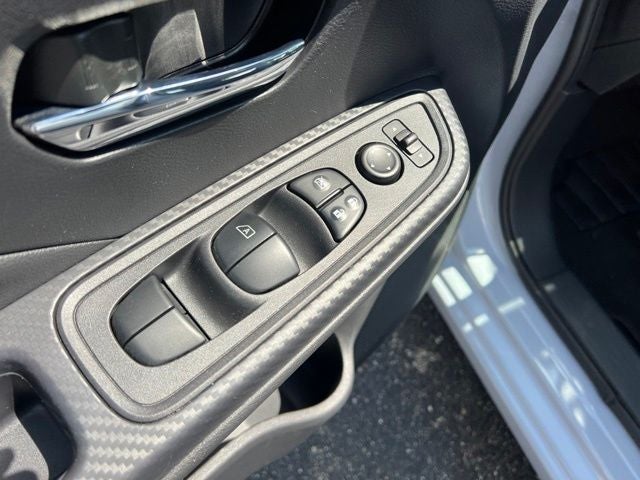 2024 Nissan Versa 1.6 SV
