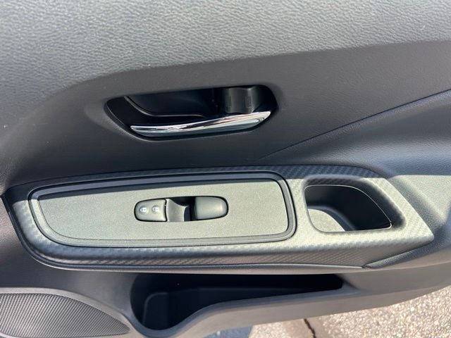 2024 Nissan Versa 1.6 SV