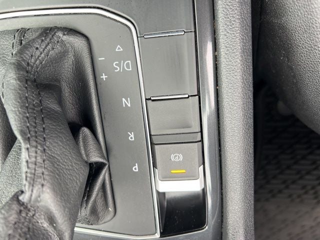 2020 Volkswagen Tiguan 2.0T SEL