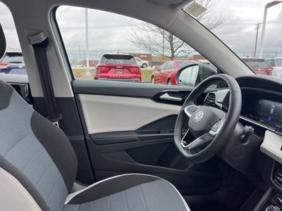 2025 Volkswagen Taos 1.5T S