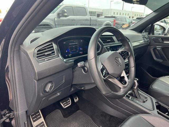 2024 Volkswagen Tiguan 2.0T SE R-Line Black