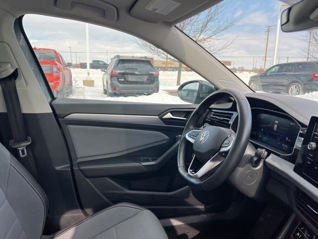 2025 Volkswagen Jetta 1.5T SE