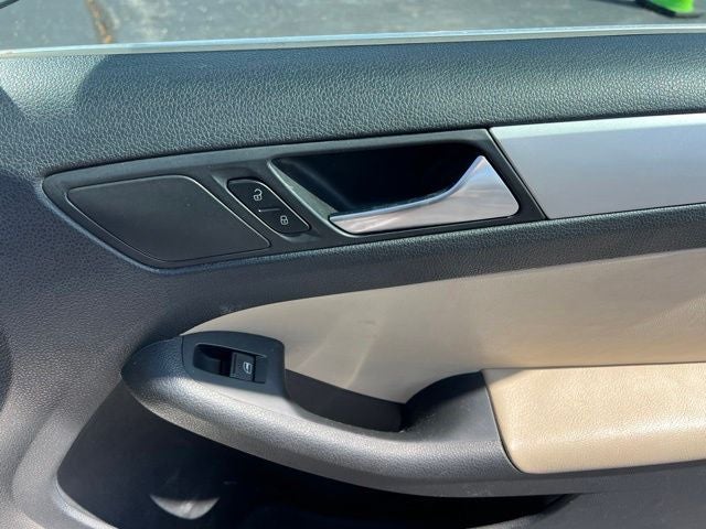 2012 Volkswagen Jetta SEL 2.5