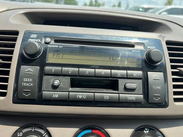2004 Toyota Camry LE